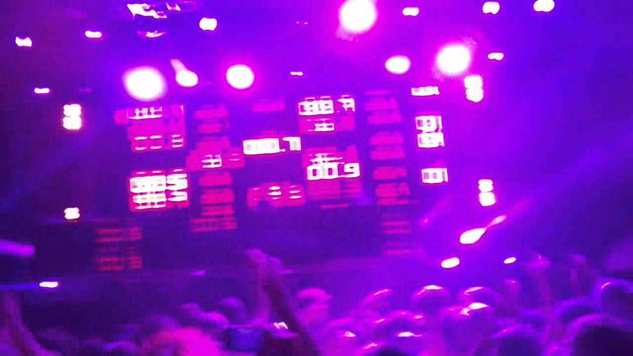 Committed To Sparkle Motion (Dubvision remix) - Avicii Live ULTRA CHILE 2013