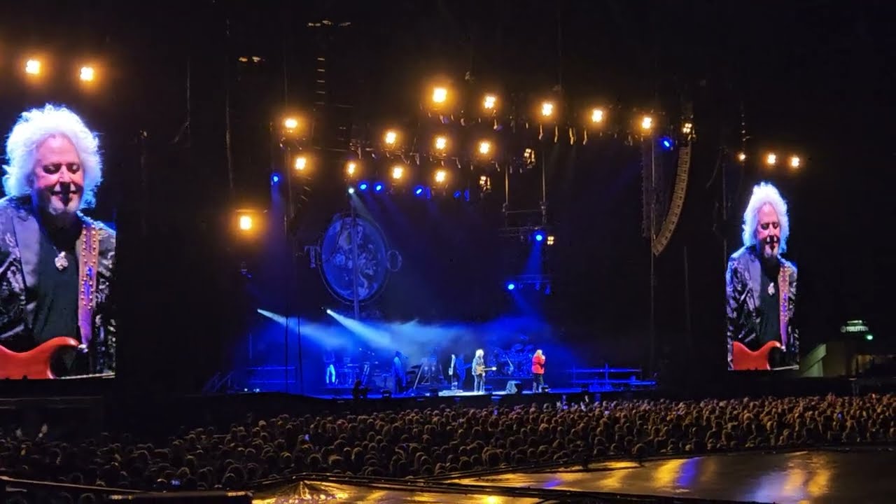 TOTO - Stop Loving You - 2025 LIVE Gelredome Arnhem (4K)