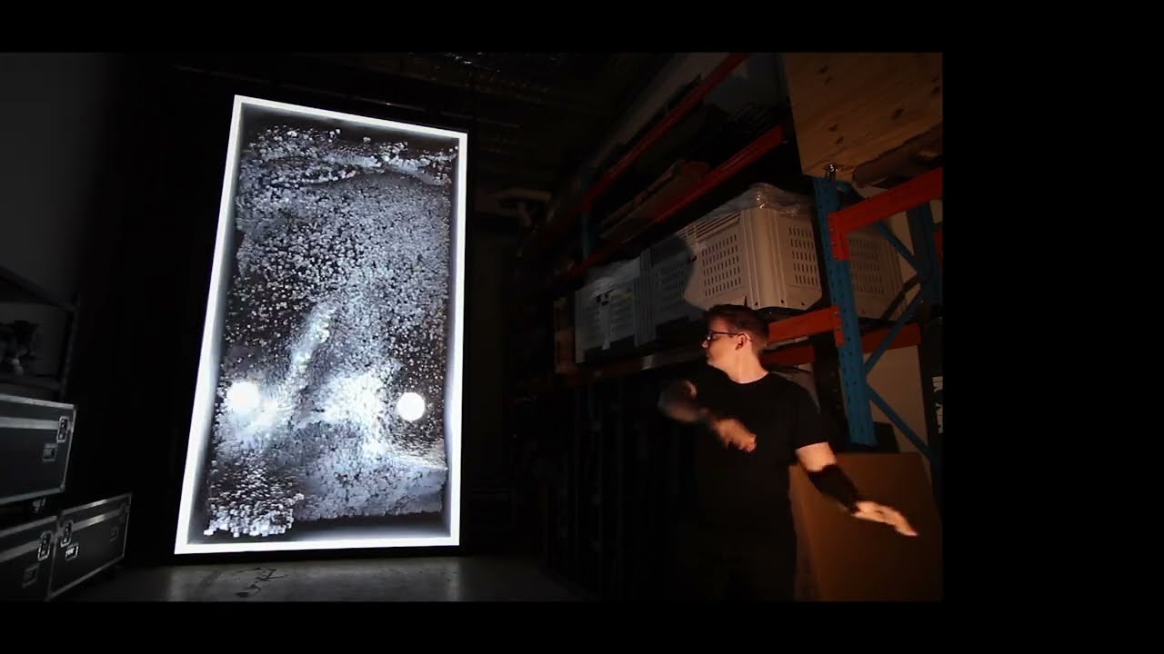 'Light Flow' - Interactive art  - IKONIX