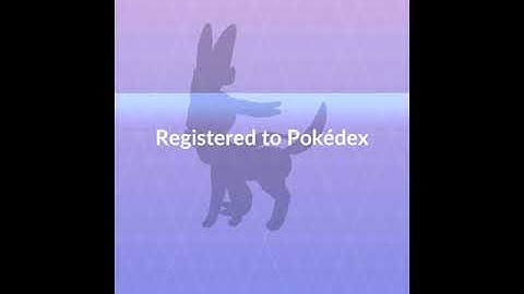 Evolution of a shiny eevee to a shiny sylveon