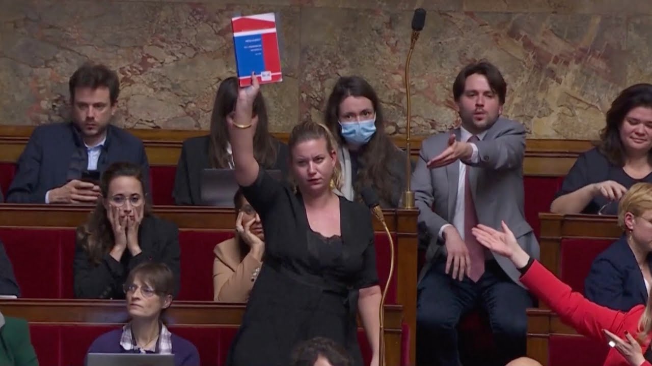 Retraites : le débat passe au Sénat après une fin tendue à l’Assemblée