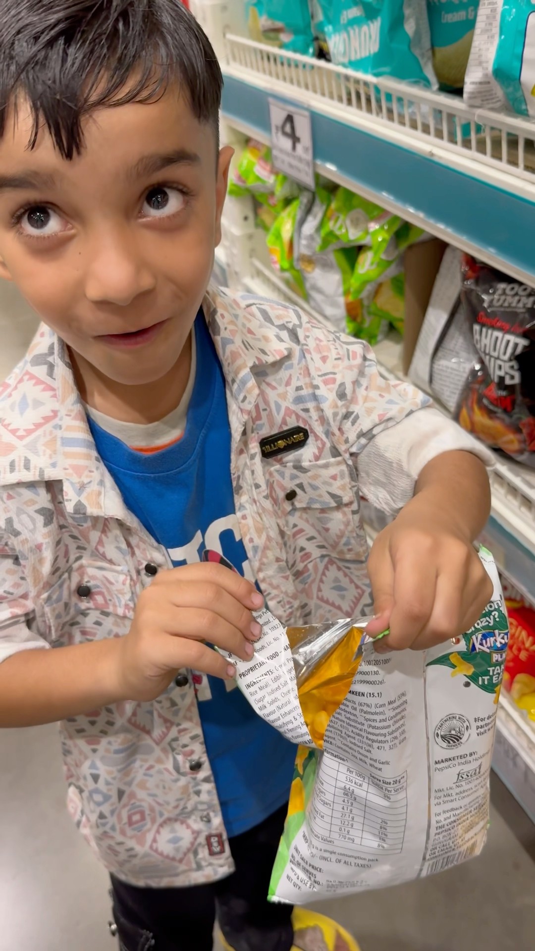 Duggu ne Dmart ke andar hi packet faad dia ?? || funny ? #shorts