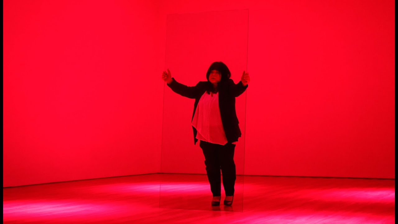 Melati Suryodarmo 'I Love You' Performance - YouTube