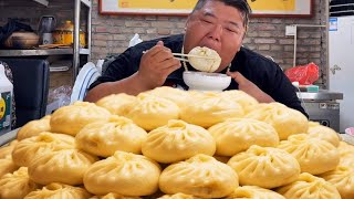 Brother Monkey made big buns with pork elbow filling today, and he made a whole basket!
