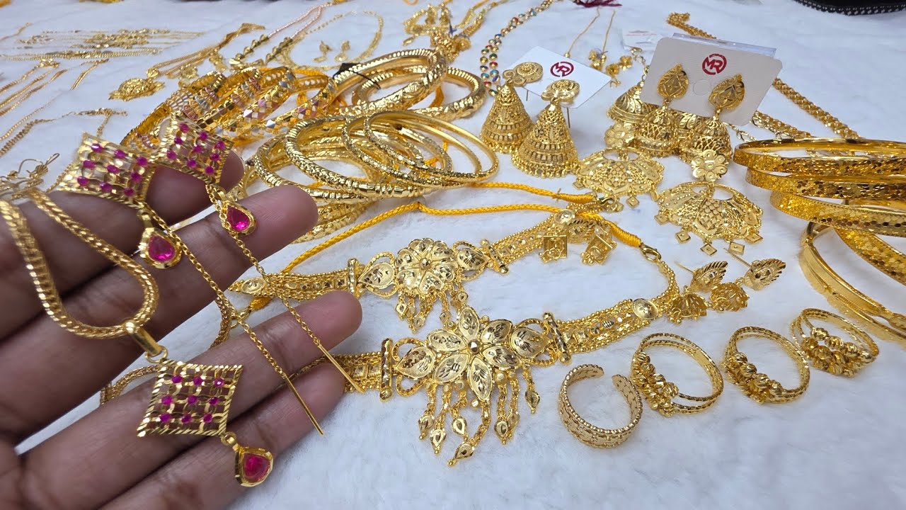 Обзор позолоченных ювелирных изделий, цвет сохраняется в мыле и воде, блестит как золото