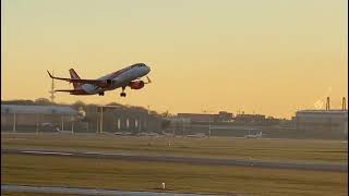 Излитане На Самолет Easyjet Летище Hamburg