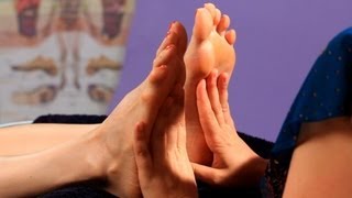 How to Begin a Foot Reflexology Session | Reflexology