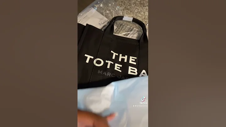 Small Marc Jacobs Canvas Tote Bag Unboxing #SHORTS...