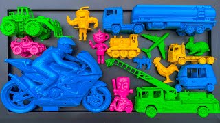 Cleaning toy cars, tank cars, racing motorbikes, monster cars, trains, anomalies, animals