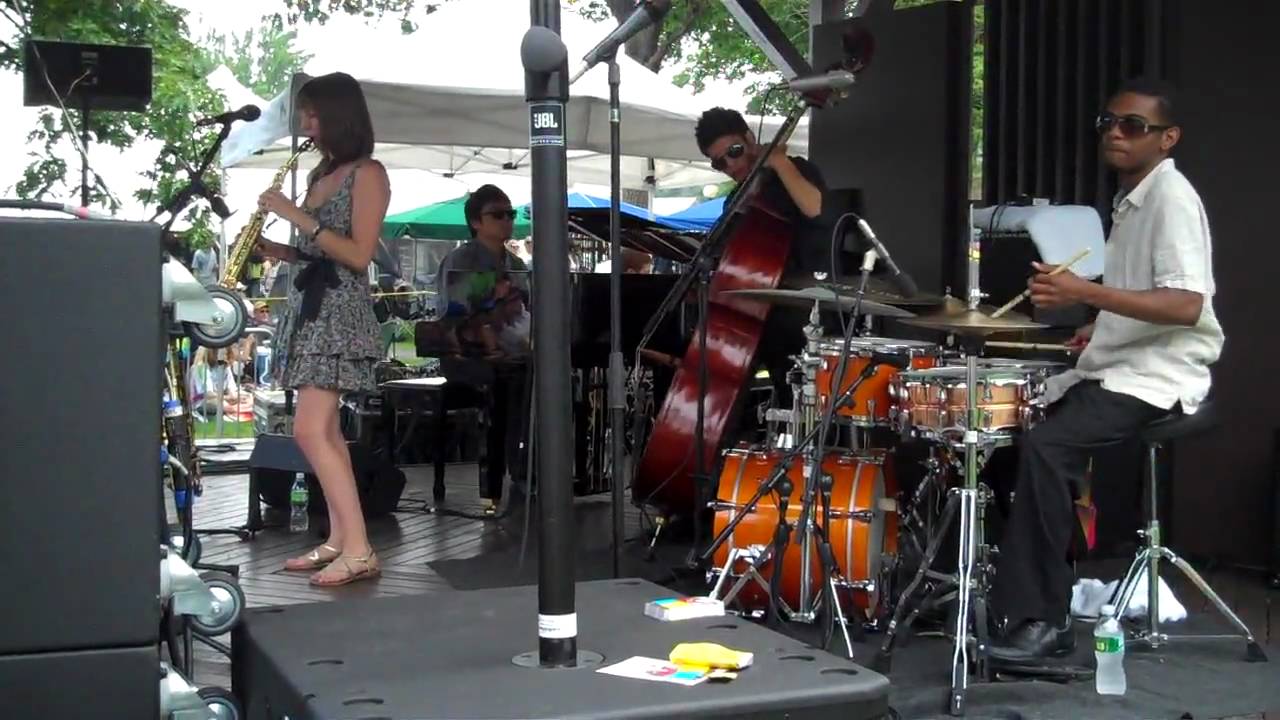 Hailey's Niswanger Quartet like Sunny clip