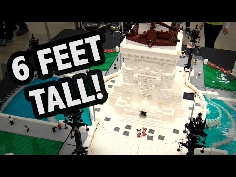 Huge LEGO Indiana Soldiers' and Sailors ' Monument (Indianapolis)