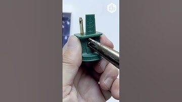 How To Change a Fuse in Christmas Lights