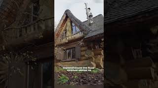 Дранка — кровельный материал в виде пластин из древесины. Из дранки сделана крыша дома Бабы-Яги