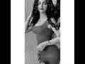 ع ين اها ه نا تغر ق ن صف القصائ د وه نا ينتح ر الج مال ج مالا