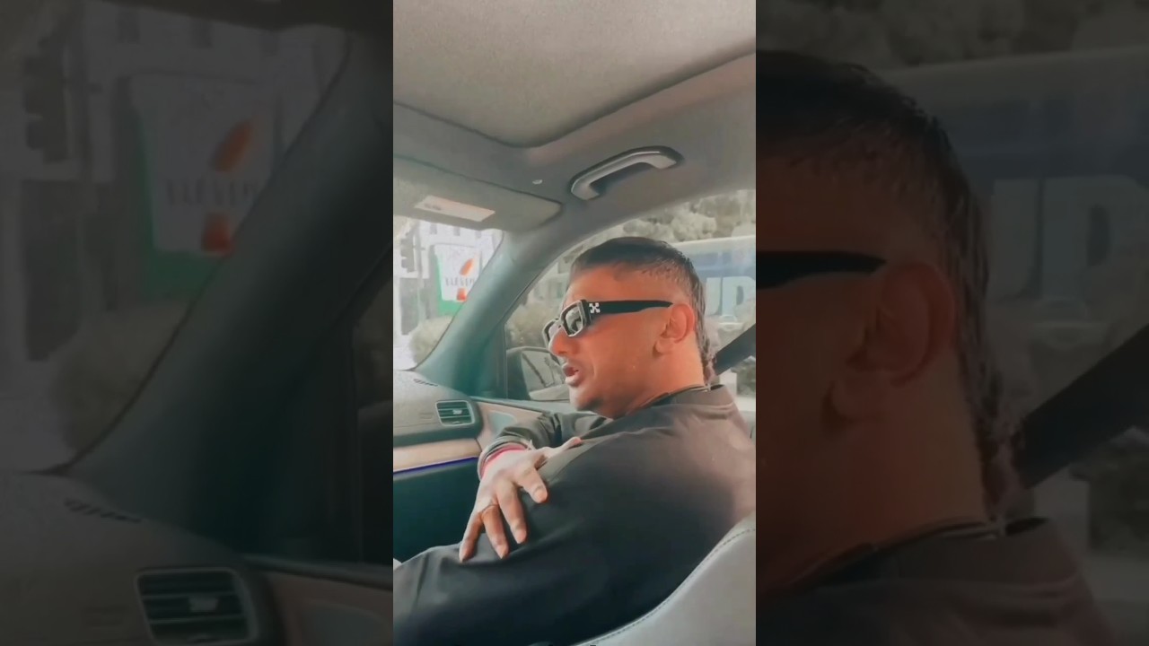 Yoyo Honey Singh singing Faris Shafi song ( introduction ) 