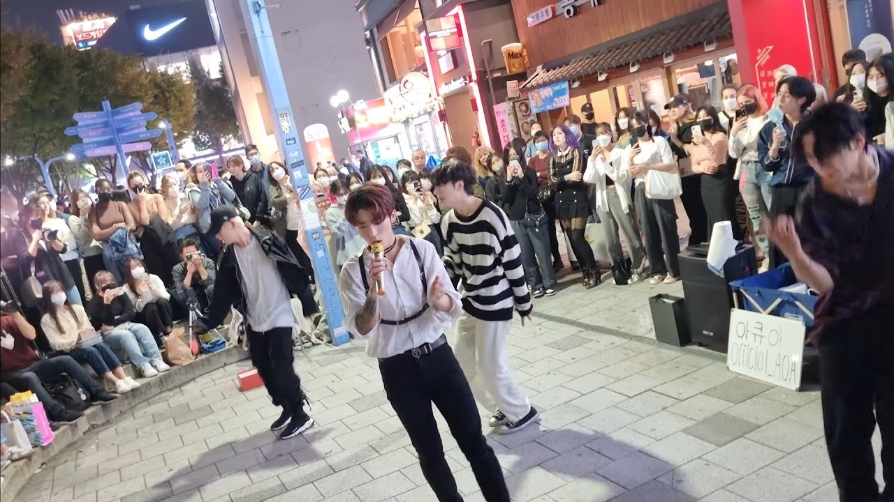 Interactive Performance Street FRIDAY. AQA. BEAUTIFUL FANTASTIC INTERACTIVE PERFORMANCE. HONGDAE ...