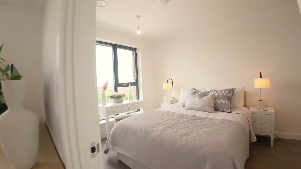 Final Homes for Sale | Leaside Lock