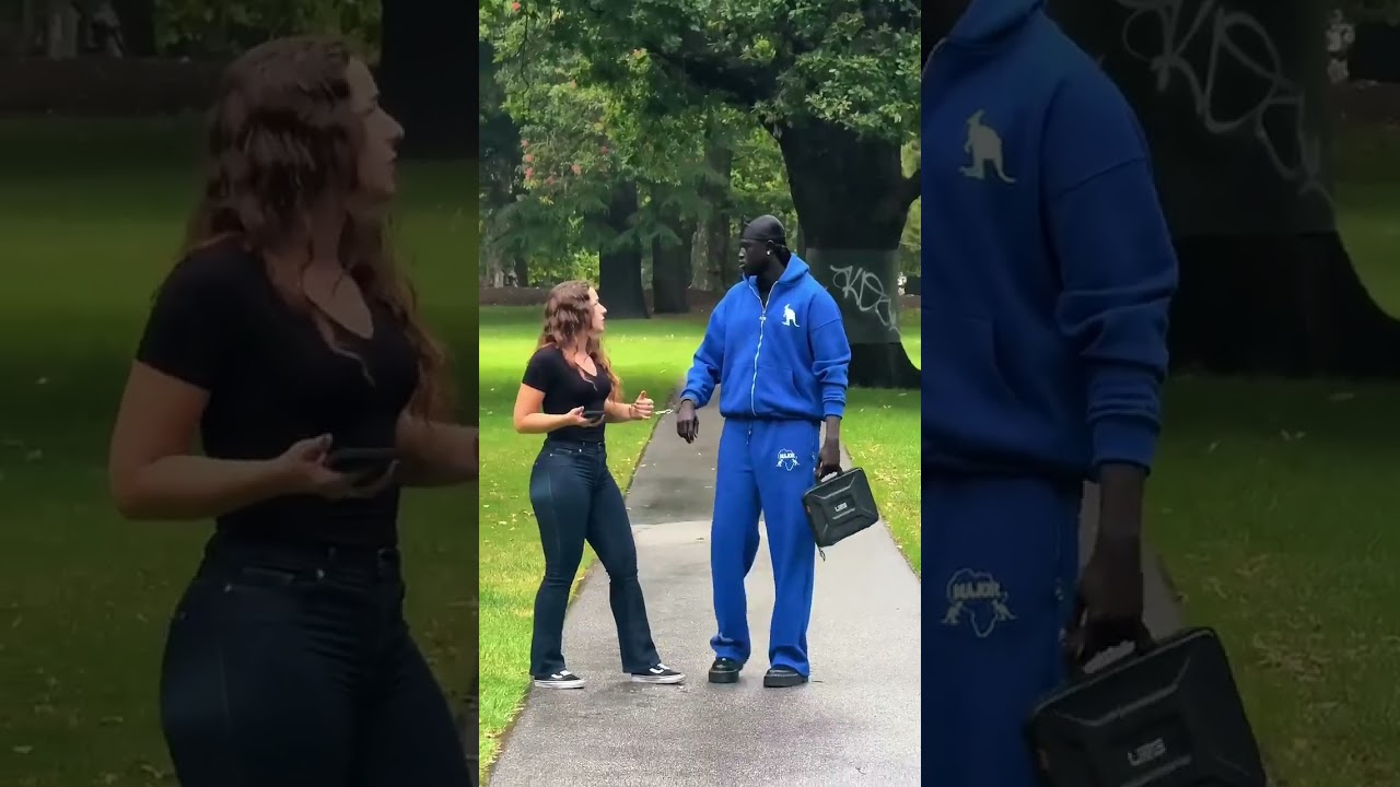 Biggest public prank 😝 girl vs boy 😂 funny #trending #video 