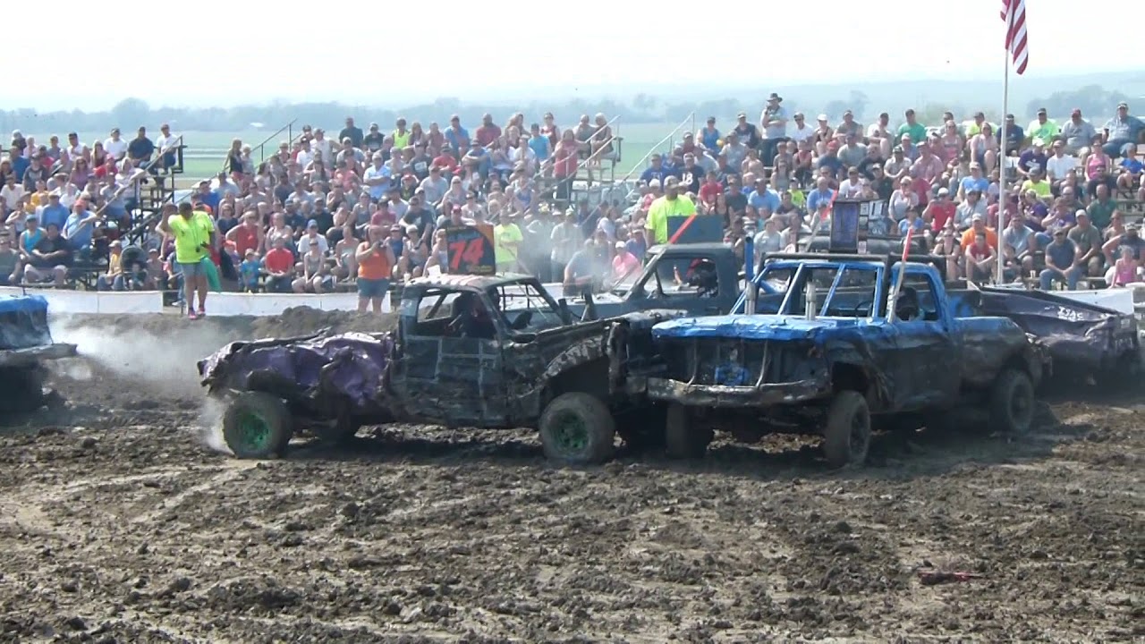 Winner Demolition Derby 2017 Truck Class YouTube