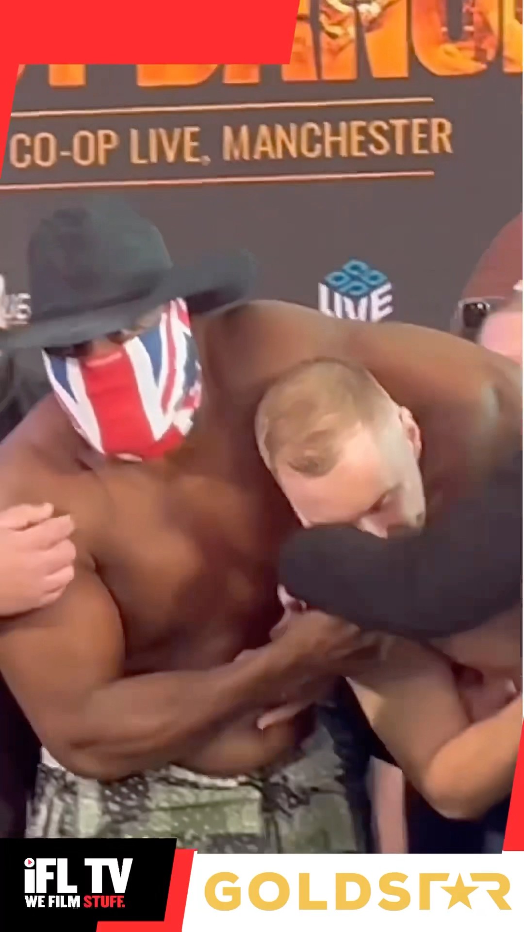 WHOA! ? Derek Chisora grabs Otto Wallin in a headlock during final face-off!
