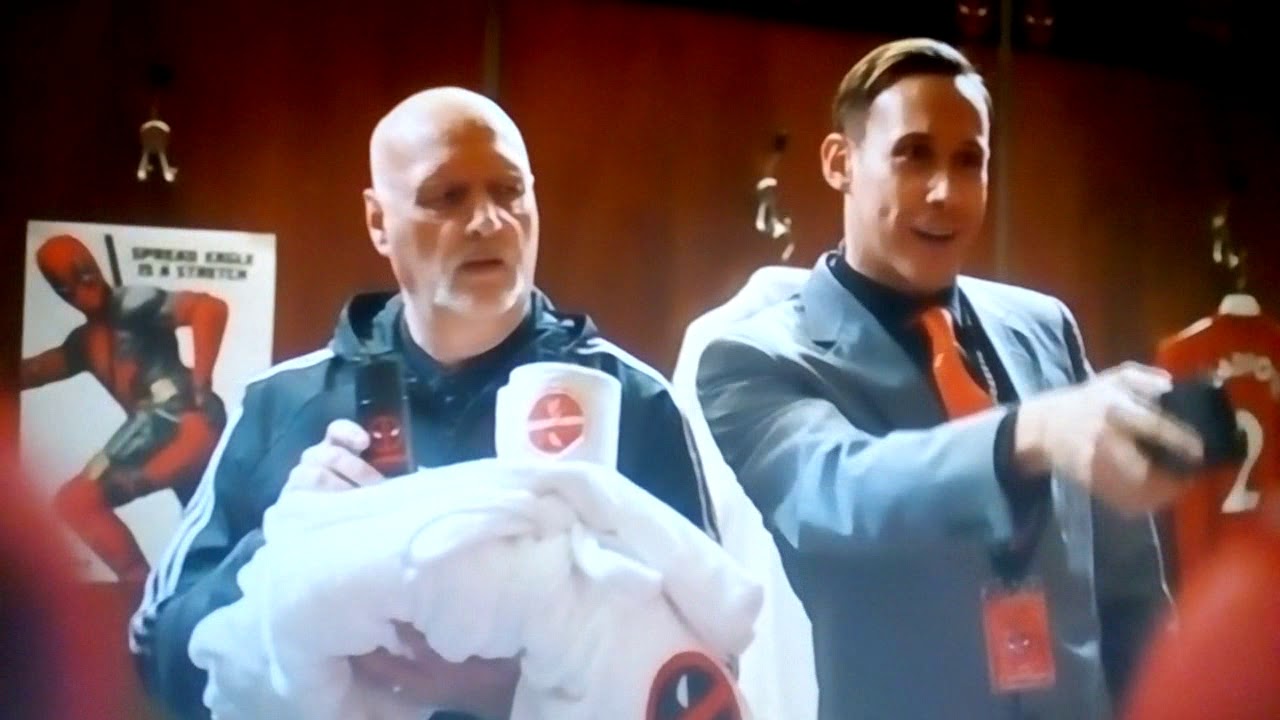 Deadpool 2: Deadpool tales over Manchester United