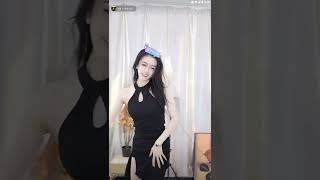 小嘉(一字马小仙女)20220519094821