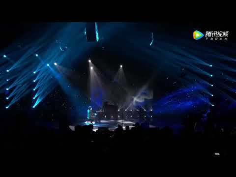2017巅峰人物年度音乐人 朗朗张杰合作演绎《give you my world》