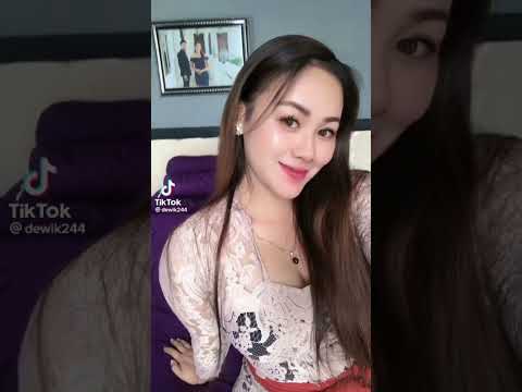 kumpulan tiktok cantik cewek bali pakai kebaya