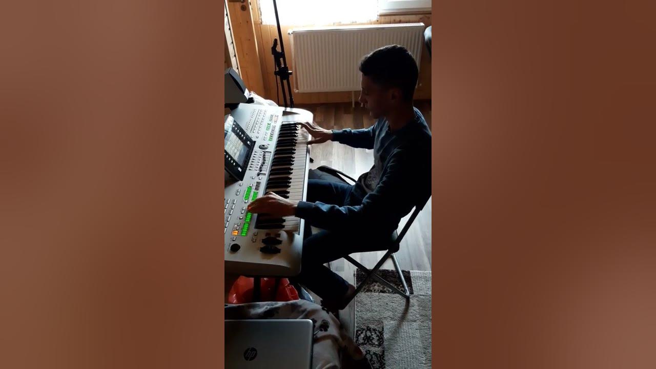Blind Man Plays Piano pt.2 - YouTube