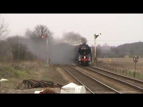 70013 "Oliver Cromwell" at Swinderby & Lincoln - 1...