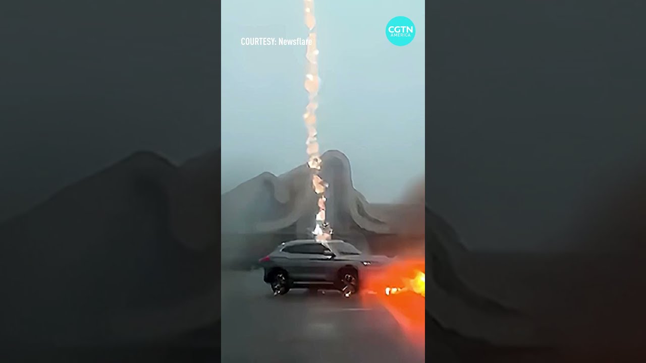 Triple Lightning Strike Caught On Dashcam In China
