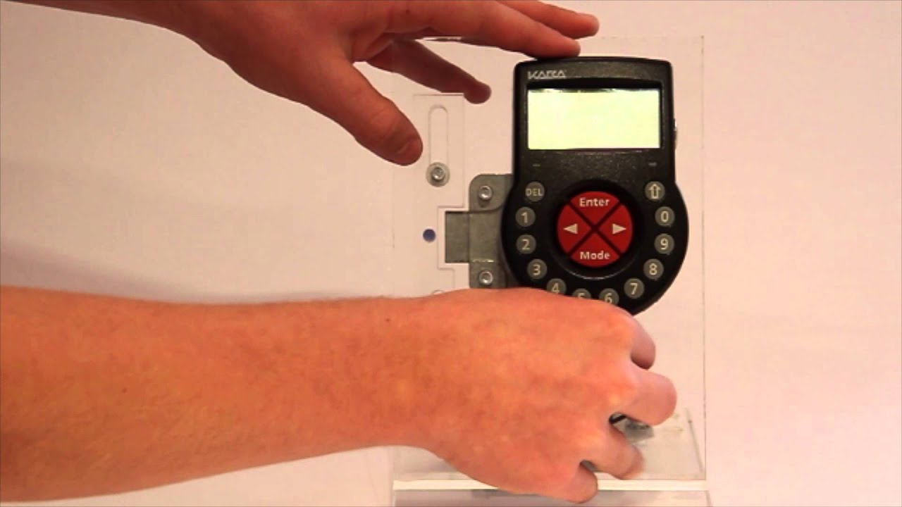 KABA AXESSOR BATTERY CHANGE YouTube