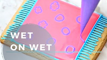 Easiest Way To Decorate Cookies | WET ON WET ICING Technique
