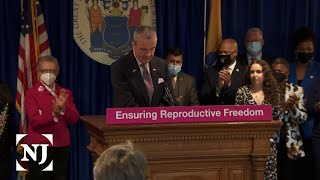 NJ abortion clinic loans draw praise and protests