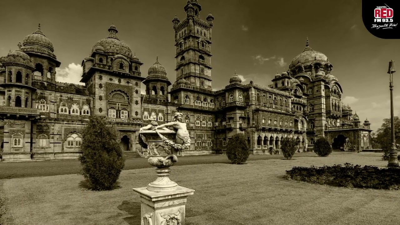 SURSAGAR LAKE - Sur Sagar lake in Vadodara was built in the 11th century