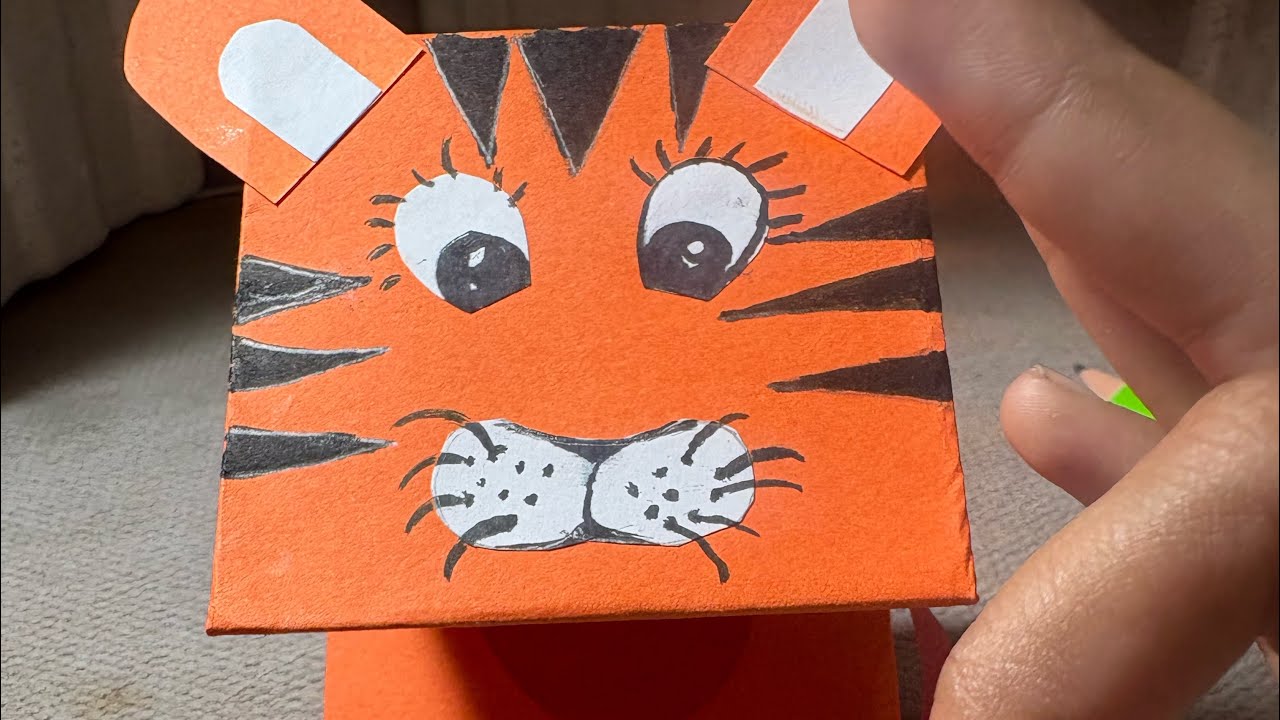 How to make a tiger puppet with paper