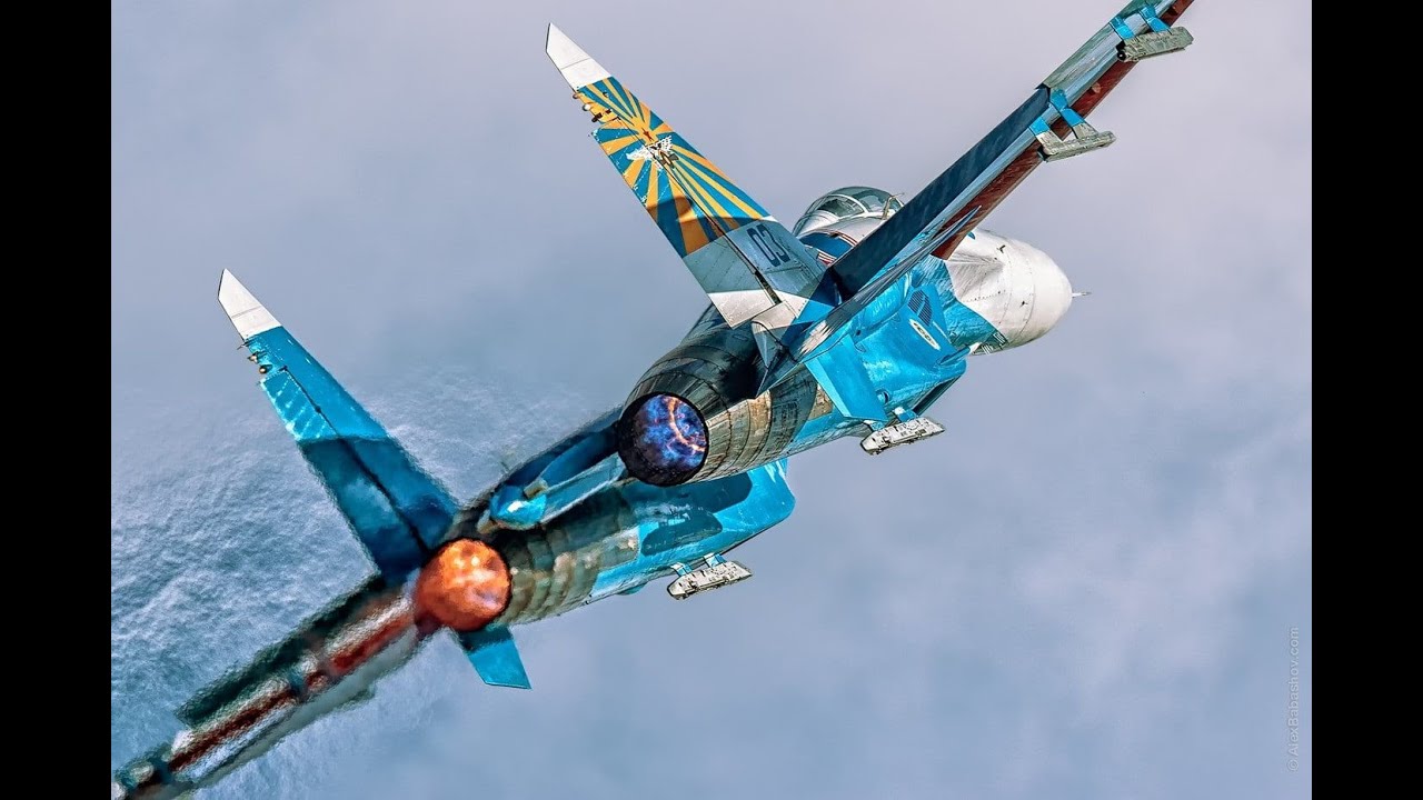 Su-27 slow speed dance