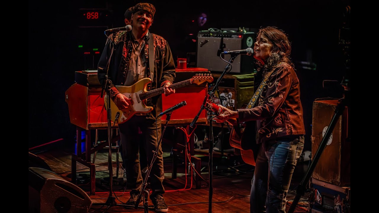 2025-02-01 Donna The Buffalo @ Town Ballroom Buffalo NY Vest Bros Livecast