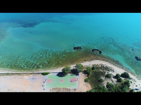 Το πιο εξωτικό γήπεδο μπάσκετ της Ελλάδας | Στενό Ελαφονήσου Elafonisos exotic basketball field