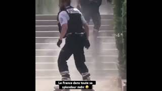 La France dans toute sa splendeur mdrr Police en Roller à Paris