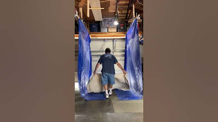 Simple DIY Garage Paint Booth… 2 Box fans facing garage door