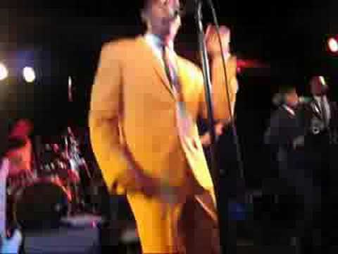 Raphael Saadiq Live Performance, "100 Yard Dash," 9.1.08