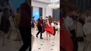 Айбыый мына қыз. айырып тастағаны баааар енді🤪✌️😂💃 #бижарыс #тамада