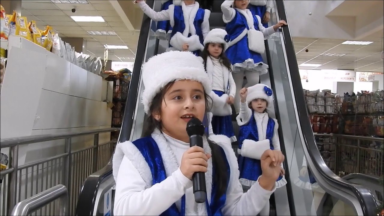 Gala christmas shopping night 2018 Christmas event at 'Gala Supermarket' - YouTube