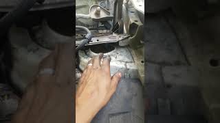 08-15 scion XB strut removal  pt.2 #hack #like #comment #Fix #ScionXB
