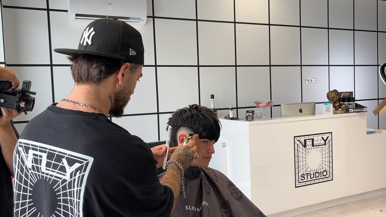 CORTE DE HOMBRE en un día normal