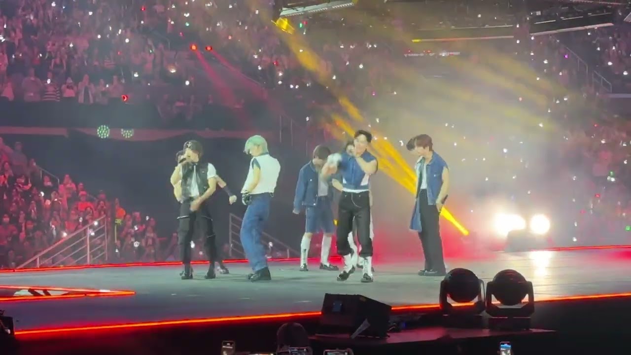 20230820 STRAY KIDS “DISTRICT 9” KCON LA 2023 DAY 3