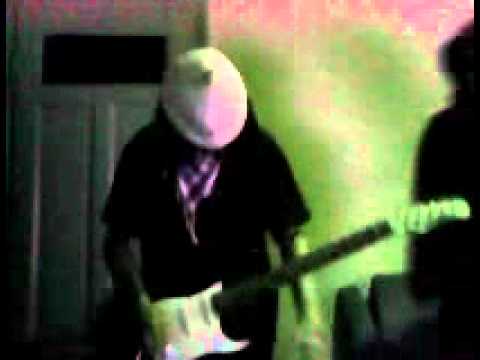 FuckHead plays: Arisches Kind Solo