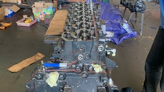 Overhoul engine cummins 6D107E-1