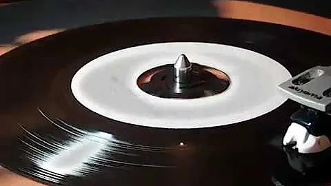 Joy Daley & Lloyd Robinson - Born To Lose